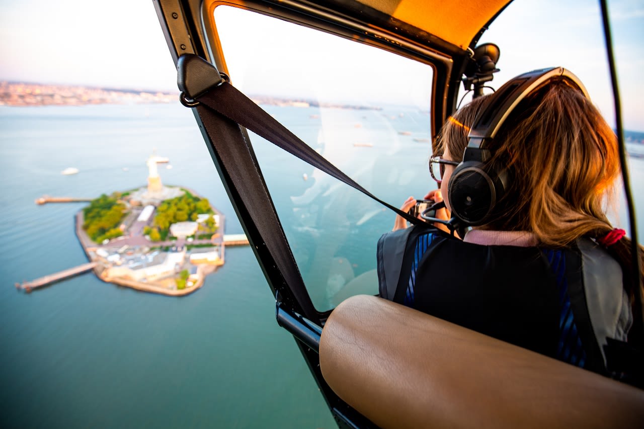 Helikoptervlucht boven New York. Foto: Abobestock / Photospirit