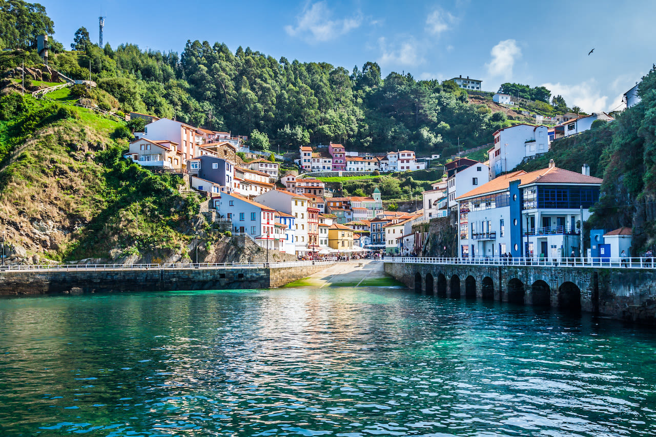 Cudillero, Asturië. Foto: Adobe Stock / Lukasz Janyst.