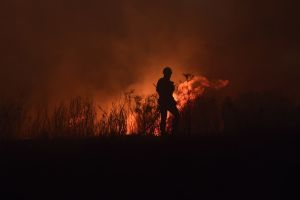 Portugese dorpen geëvacueerd vanwege oplaaiende bosbrand