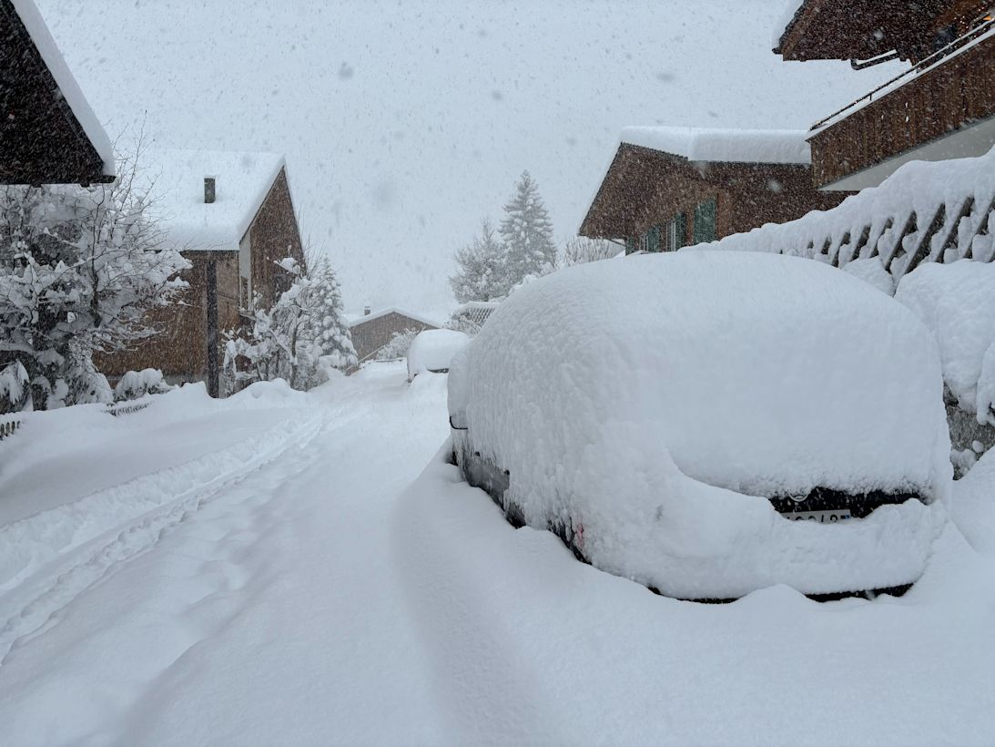 Enorme hoeveelheden sneeuw in de Zwitserse Alpen. Foto: Floris Lafeber