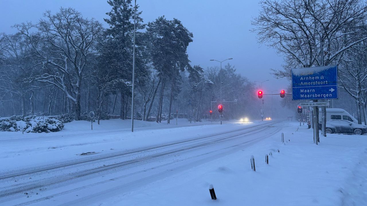 Teruglezen live-blog code oranje: sneeuwzone en sneeuwbuien