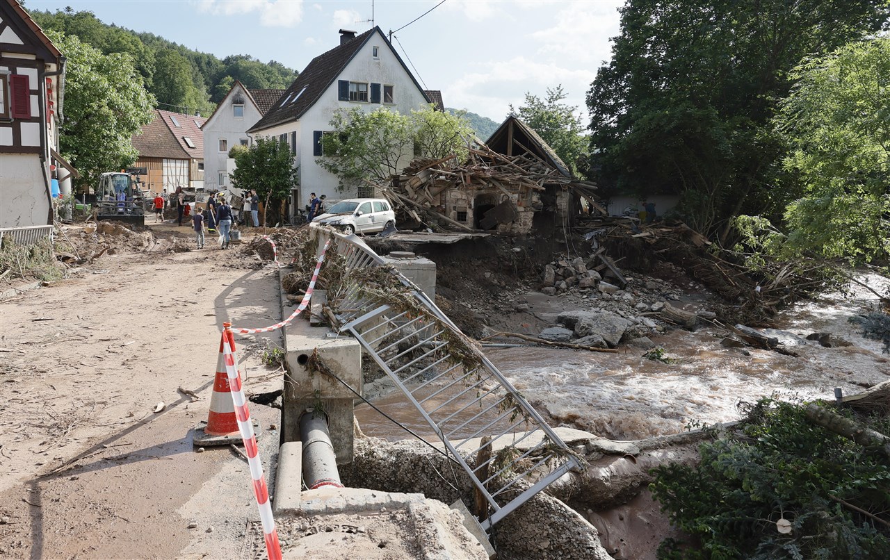 Veel schade door overstromingen in het zuiden van Duitsland. Foto: ANP / EPA / Ronald Wittek