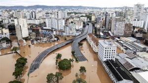Veel vermisten en doden na overstromingen Brazilië