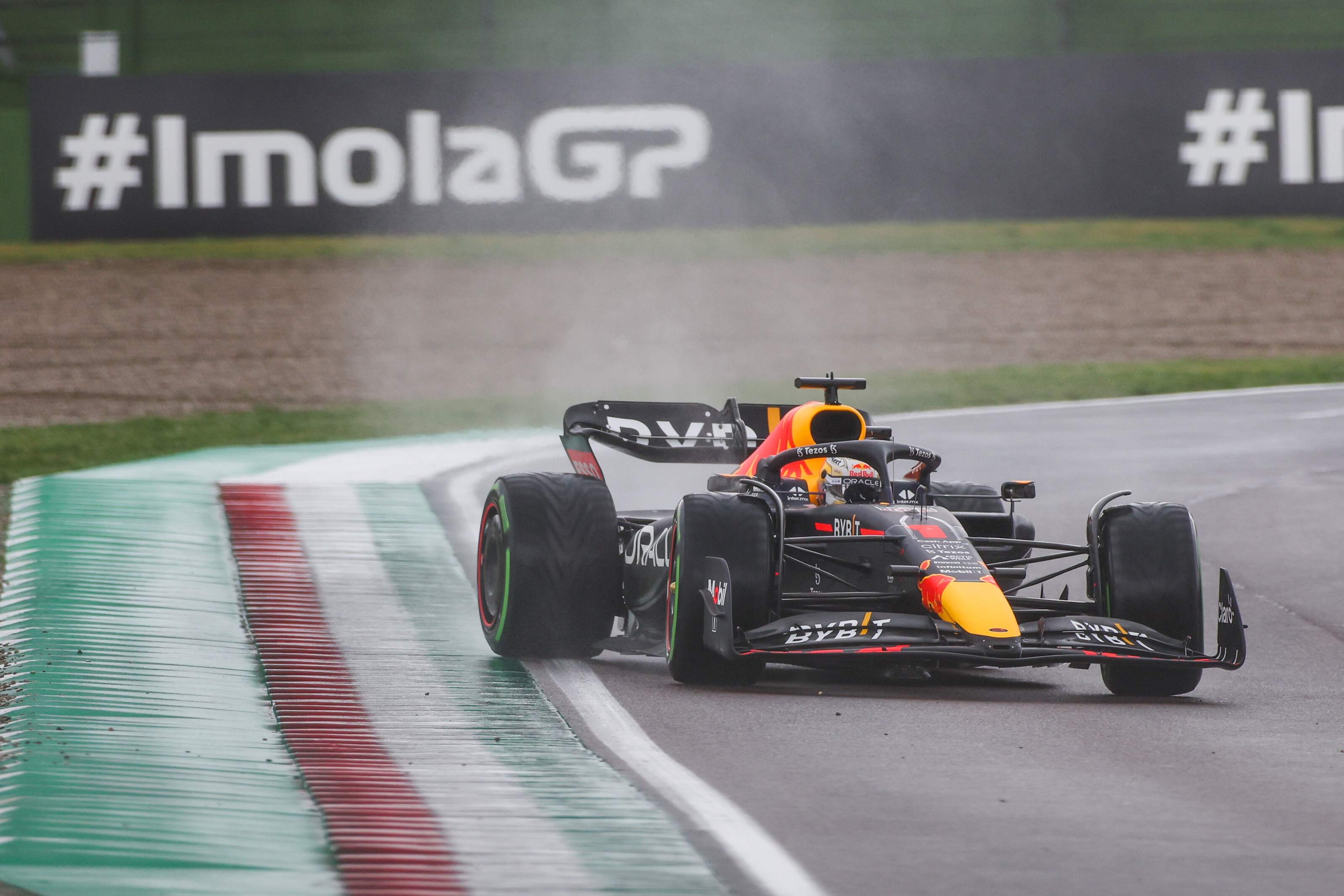 Max Verstappen op nat circuit in Imola. Foto: Peter Fox, Getty Images
GP Emilia-Romagna 2022