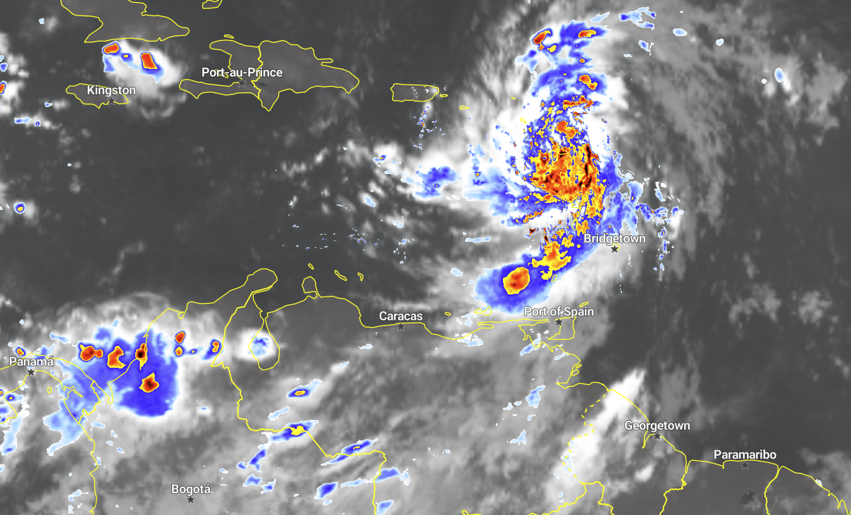 Satelliet + radar van Tropische storm Ernesto op dinsdag 13 augustus 2024. Bron: I'm Weather
