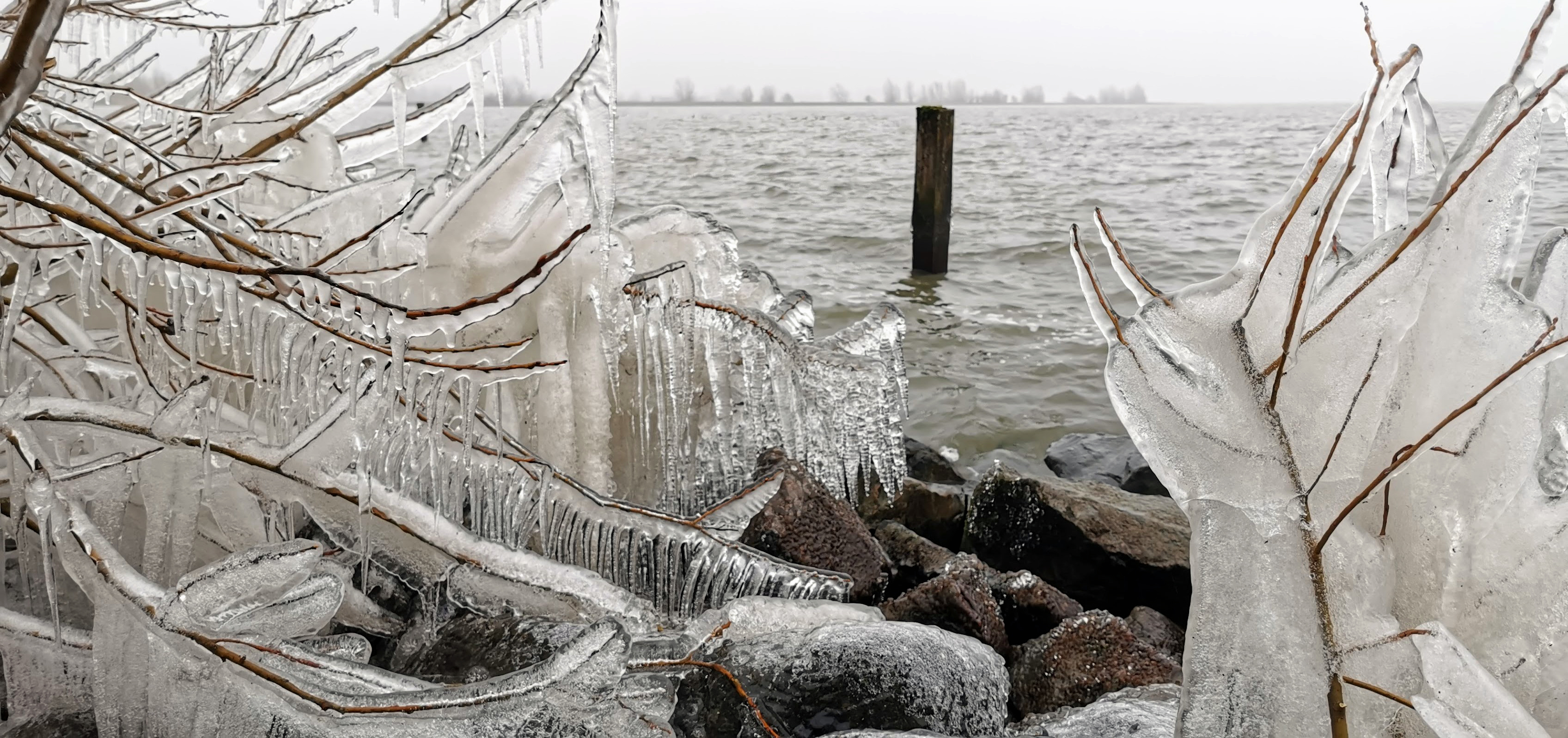 Teruglezen live-blog ijzel: gladheid in Noord-Nederland op 5 en 6 februari