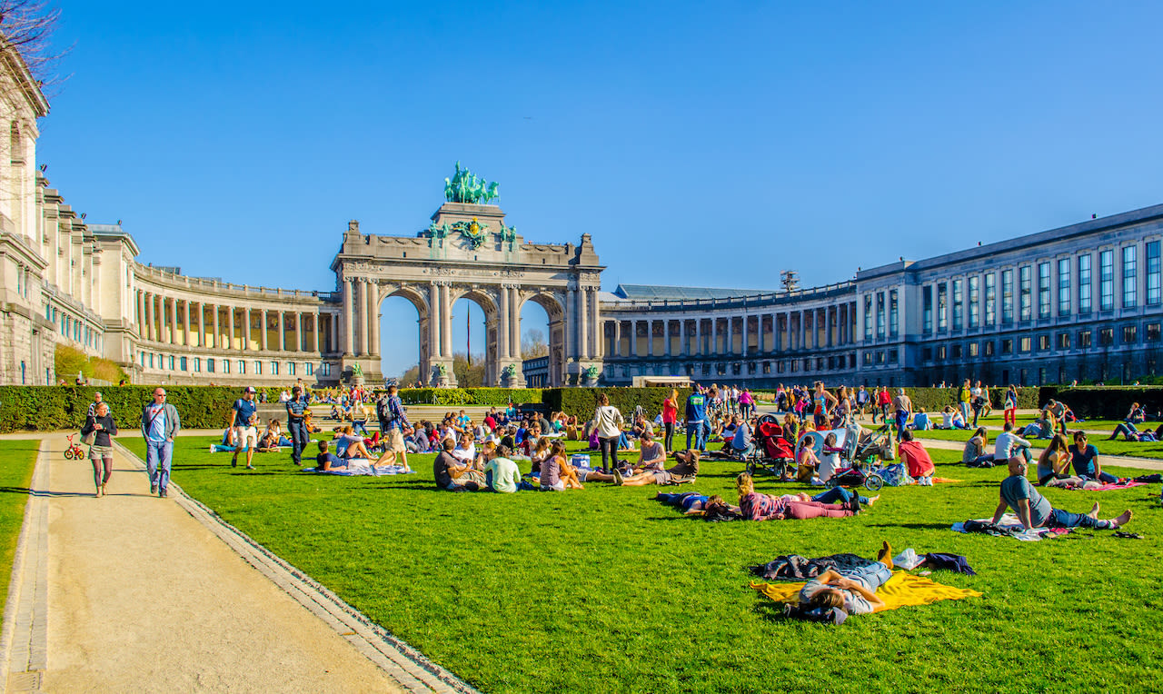 Fraai lenteweer in Brussel. Foto: Adobe Stock / dudlajzov