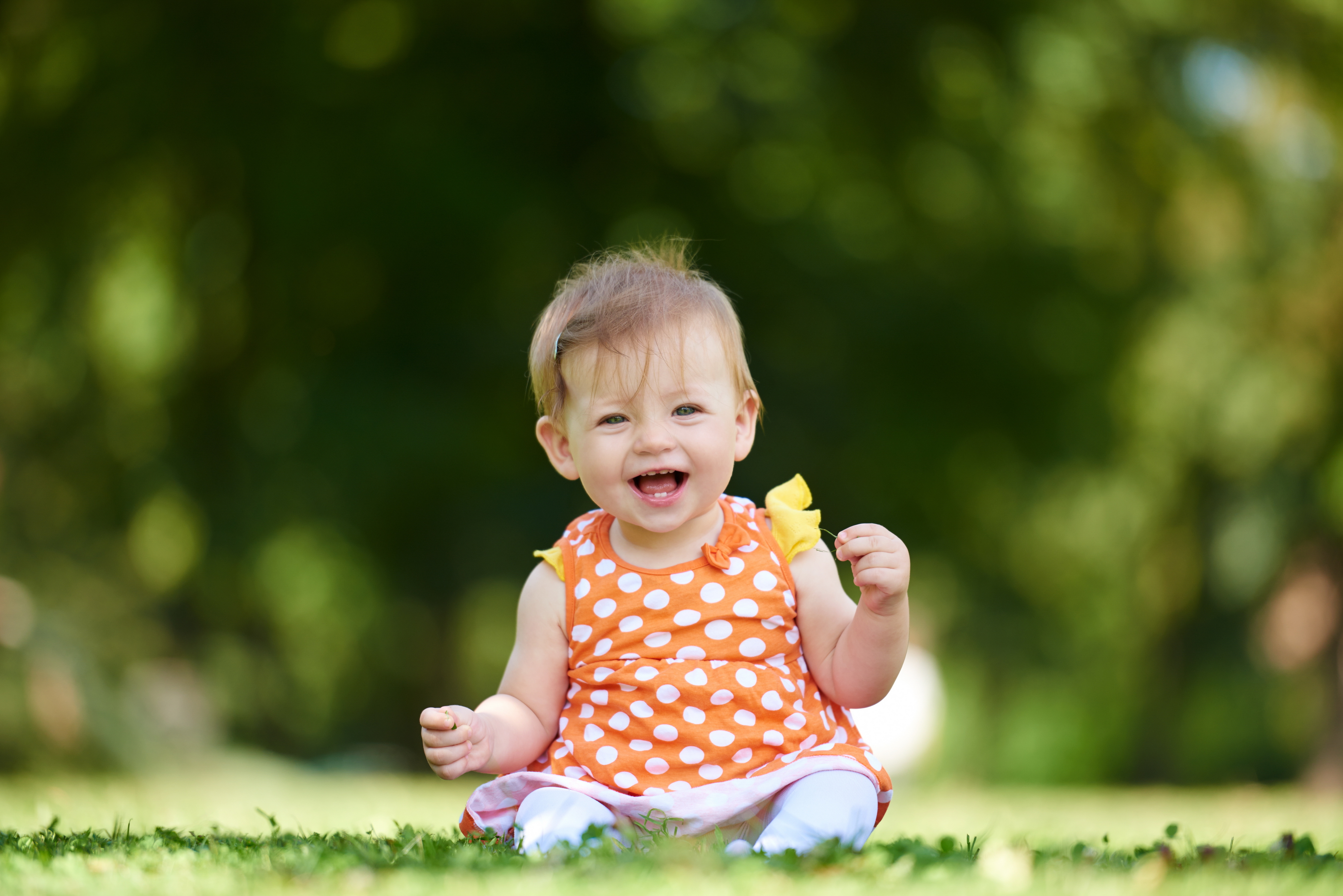 De juiste kleding voor je baby bij warm weer