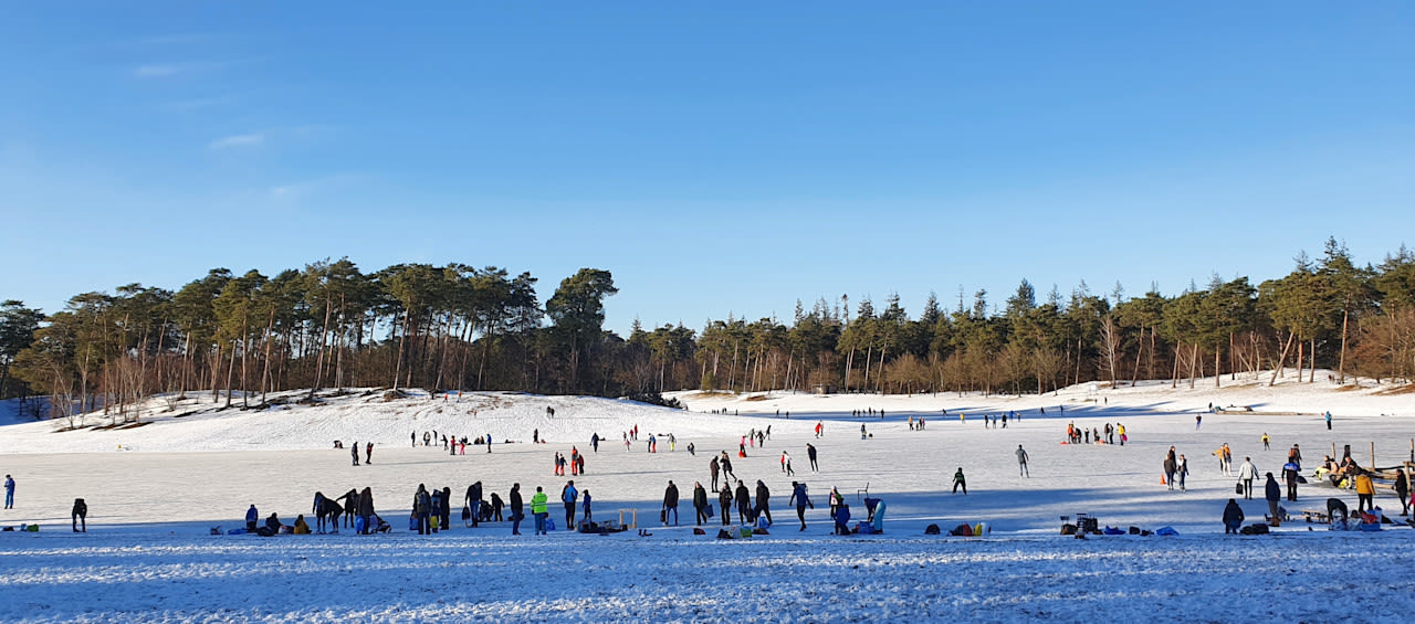 Schaatsen op het Henschotermeer. Foto: Jaco van Wezel.