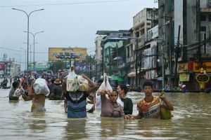 Duizenden mensen ontheemd door zware regenval in Myanmar
