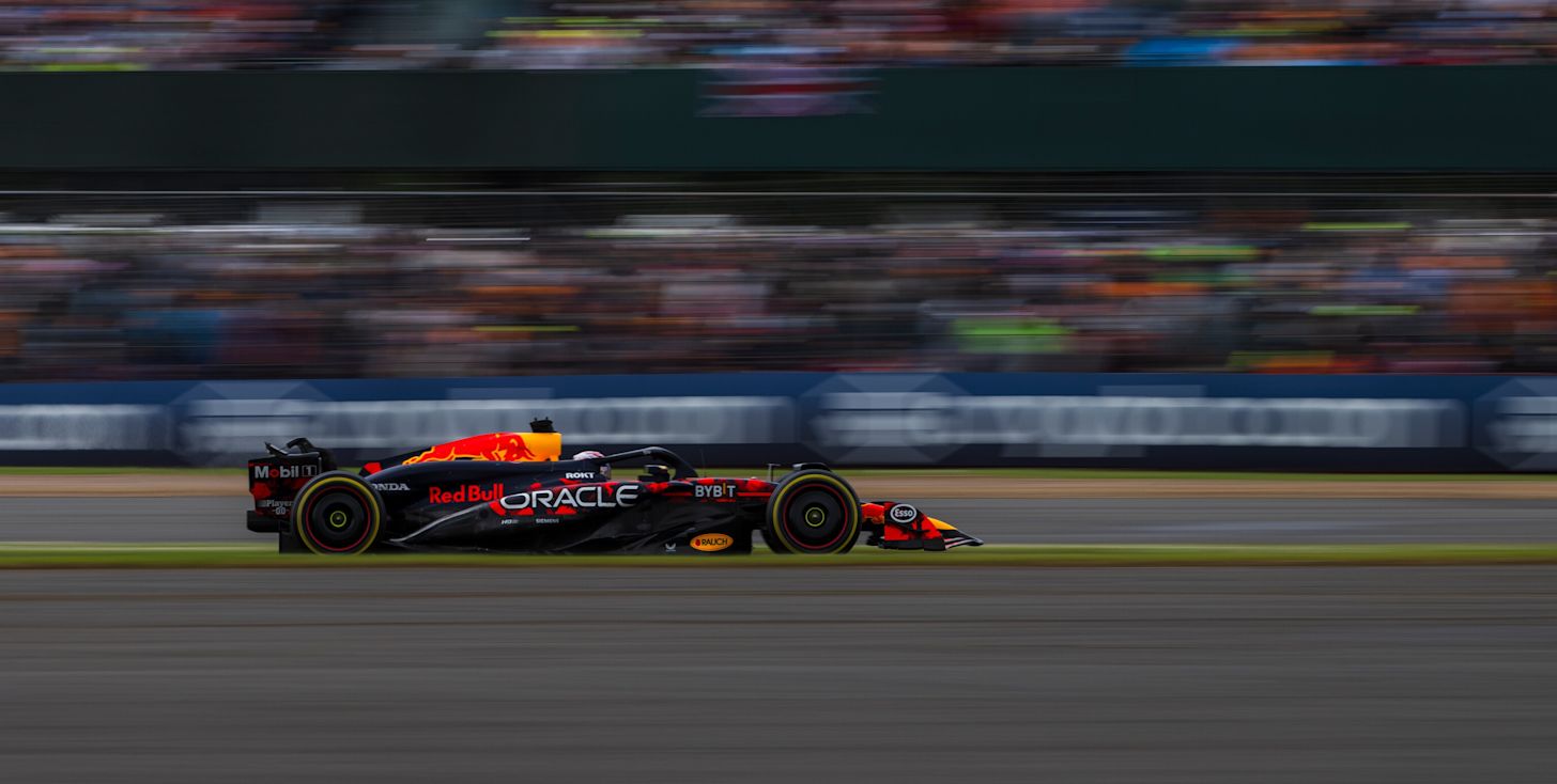 Max Verstappen op het Silverstone Circuit op 7 juli 2024. Foto: (Redbullcontentpool/Rudy Carezzevoli/Getty Images)
