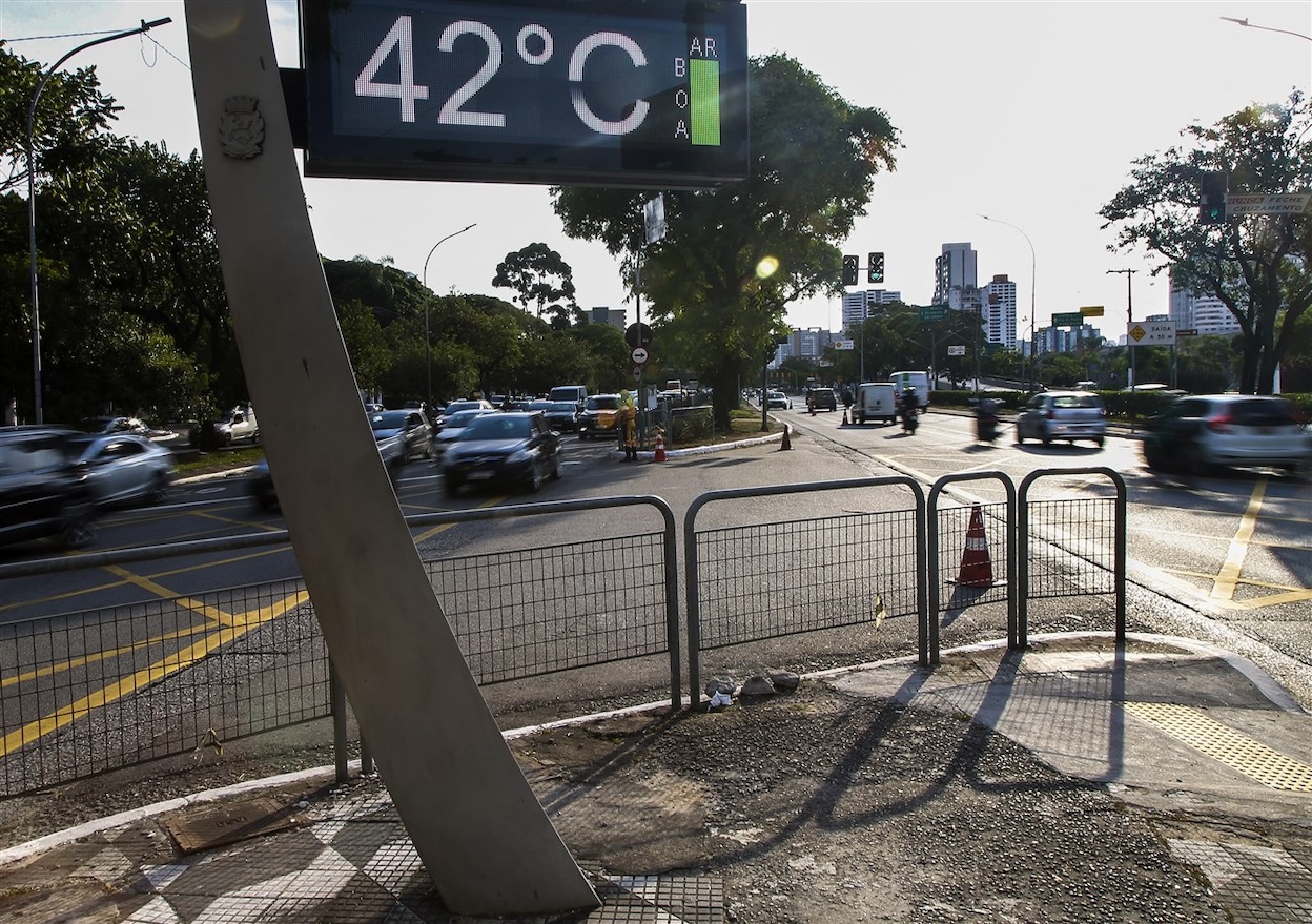 Ongewone hitte en branden door droogte in Brazilië