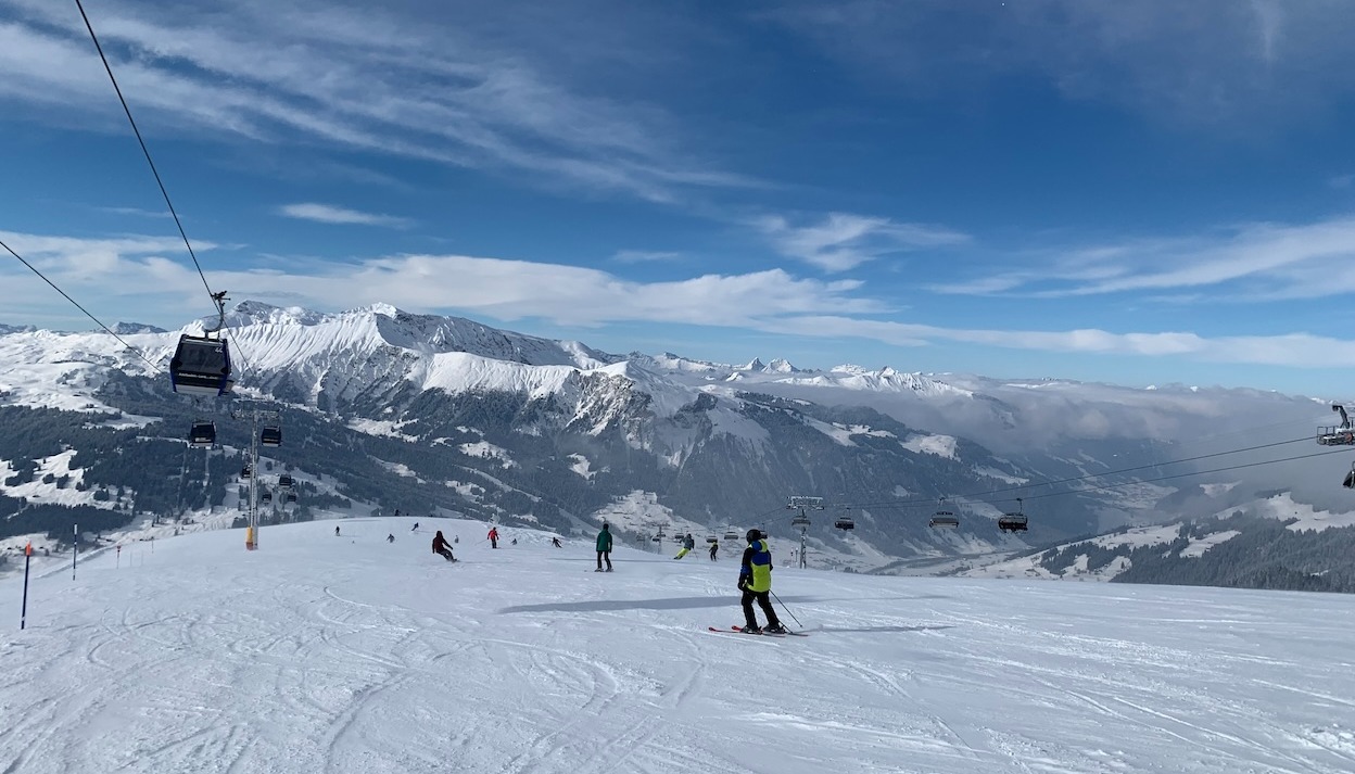 Skiën in Adelboden. Foto: Floris Lafeber