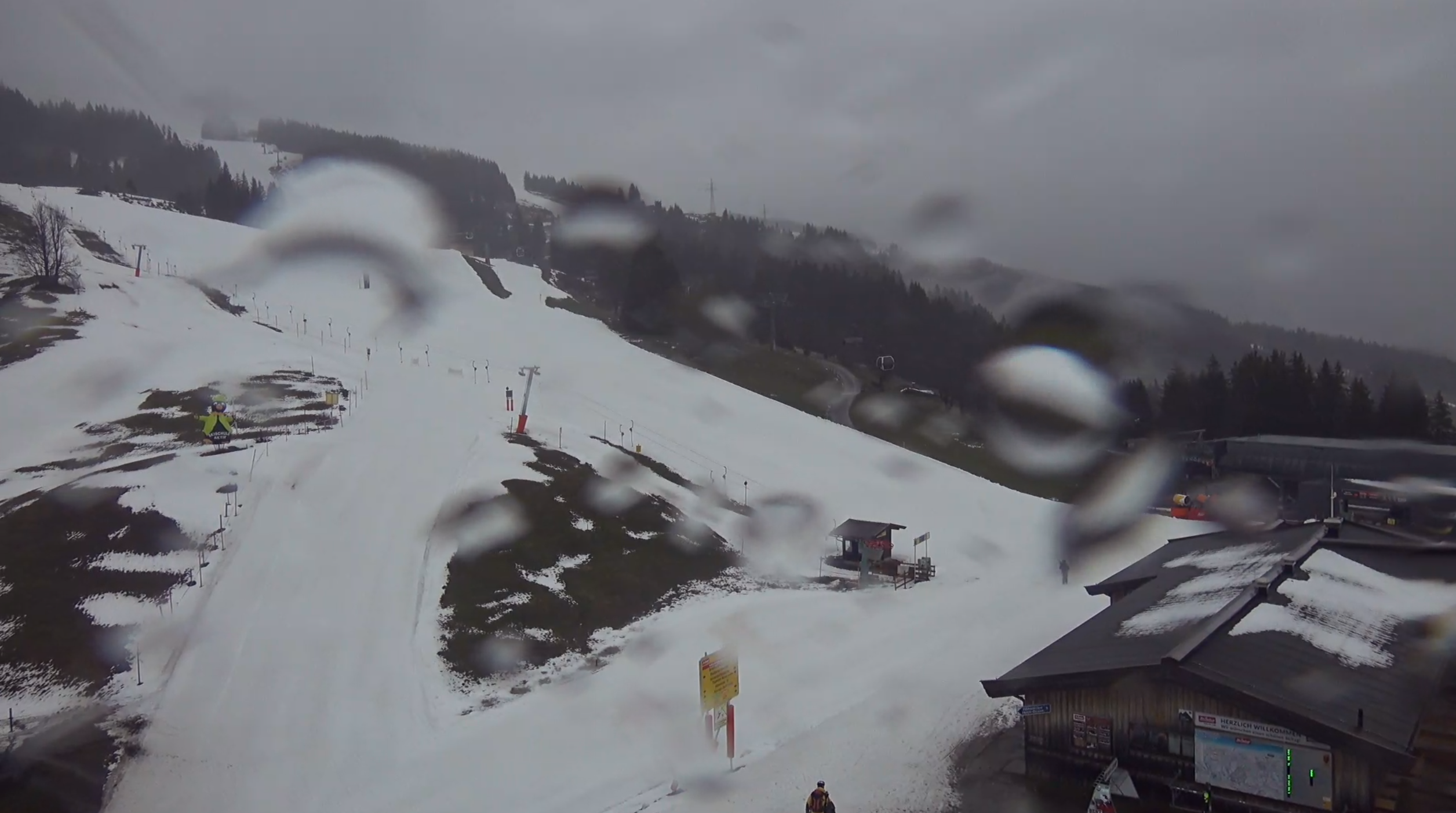 Regenachtige skidag deze vrijdag in Brixen im Thale (bron: Feratel) 
