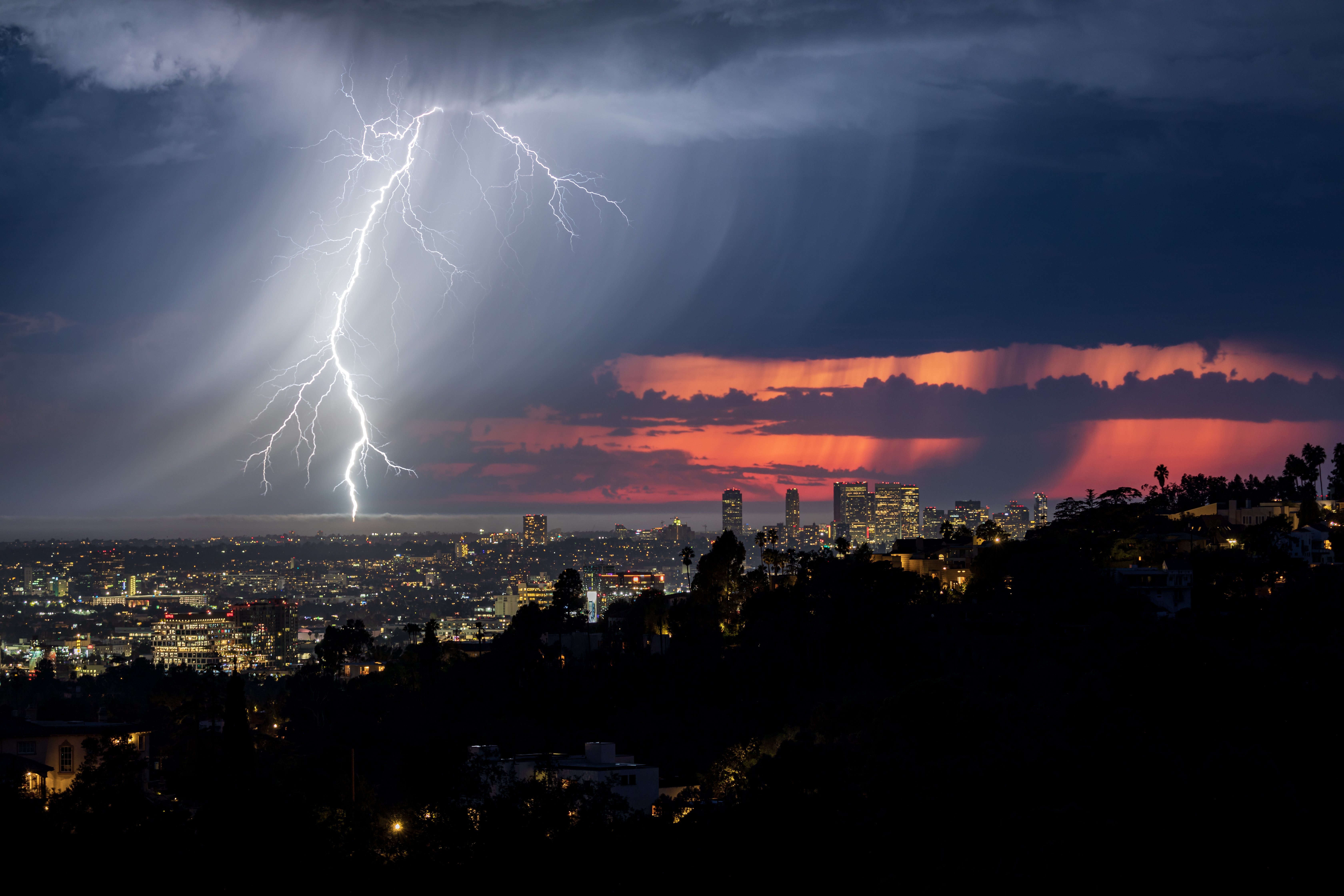 Noodweer en overstromingen in Los Angeles