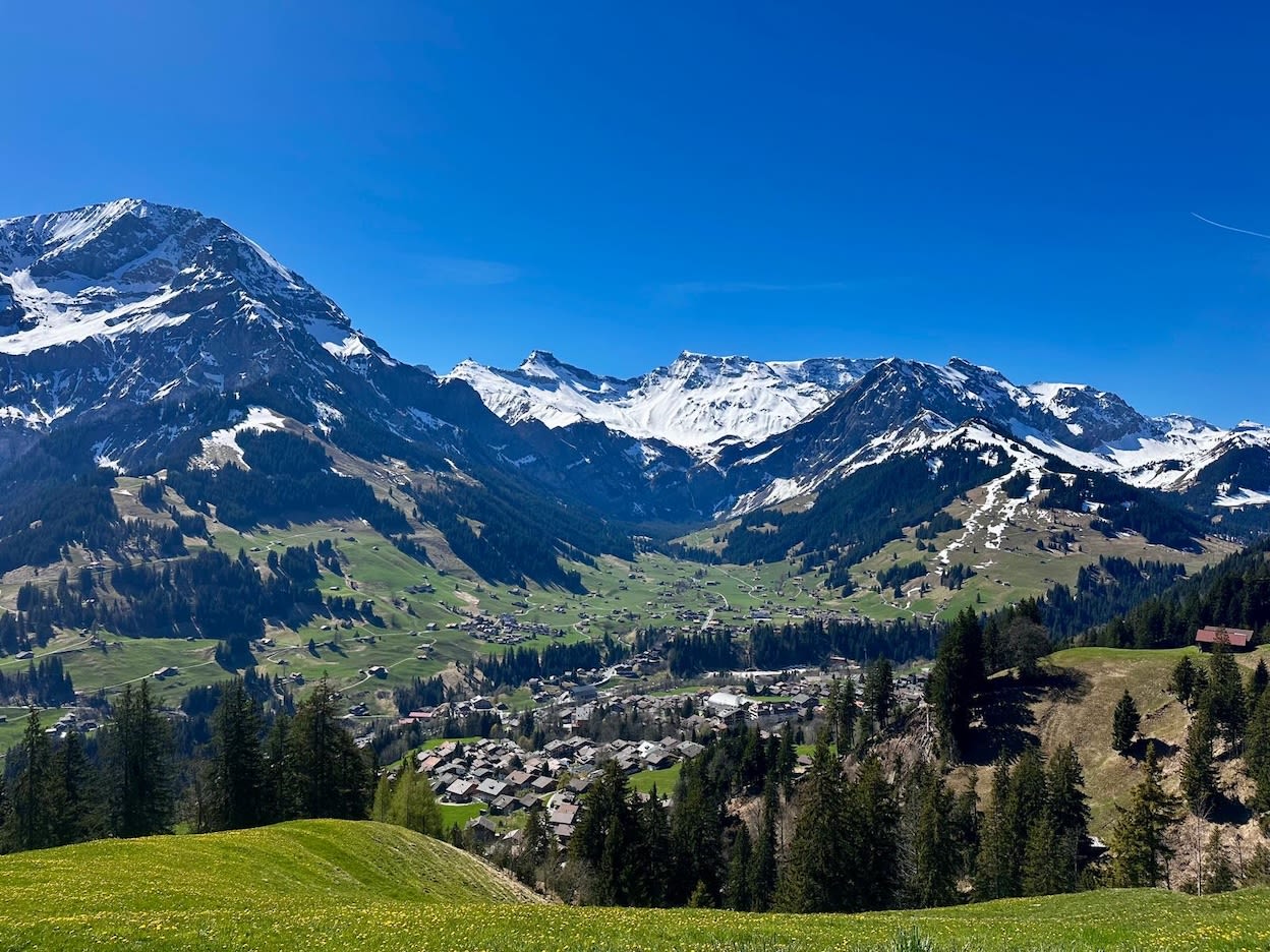 Zonnig en warm in de Alpen. Foto: Marian Schreppers.