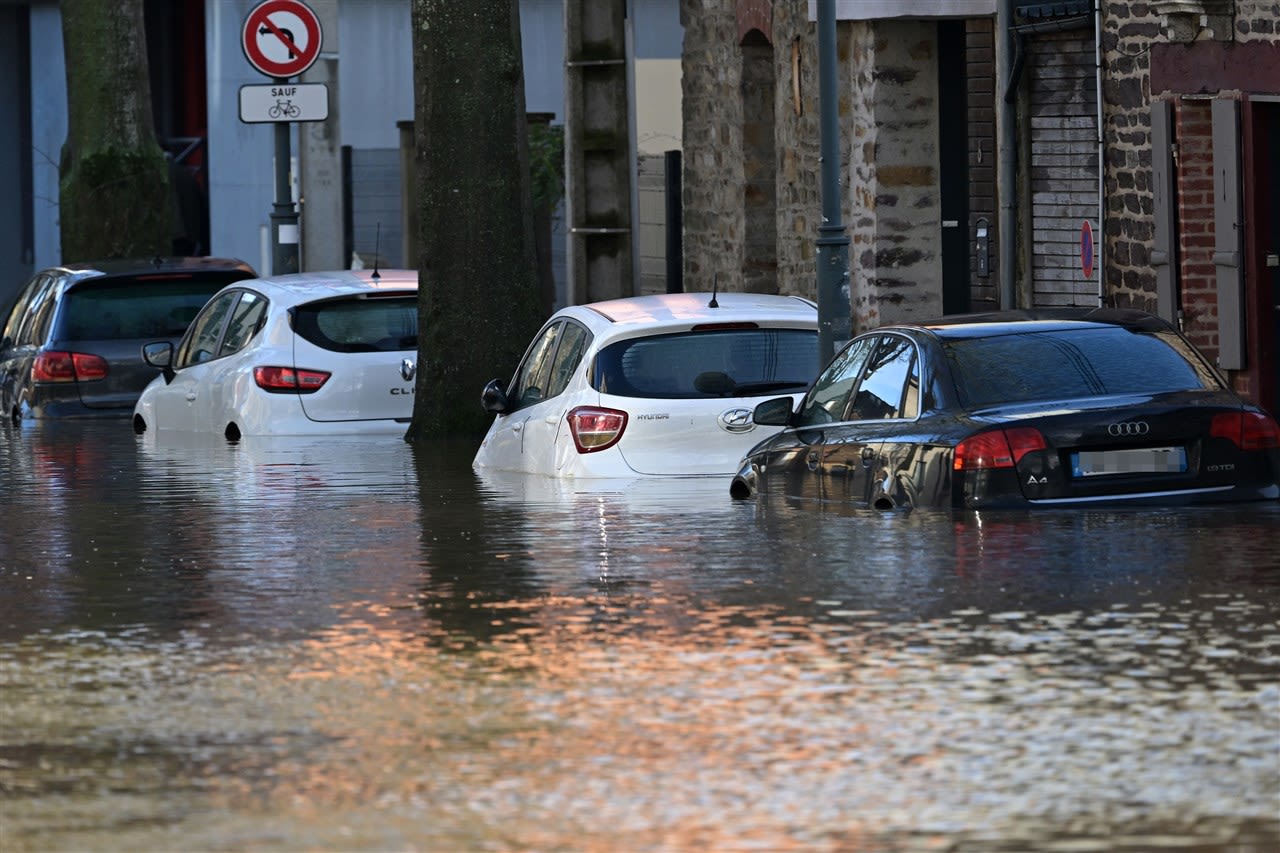 Code Rood Weer Code rood in westen van Frankrijk om aanhoudend noodweer