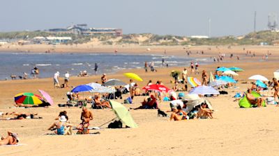 Waarom verbrand je sneller op het strand?