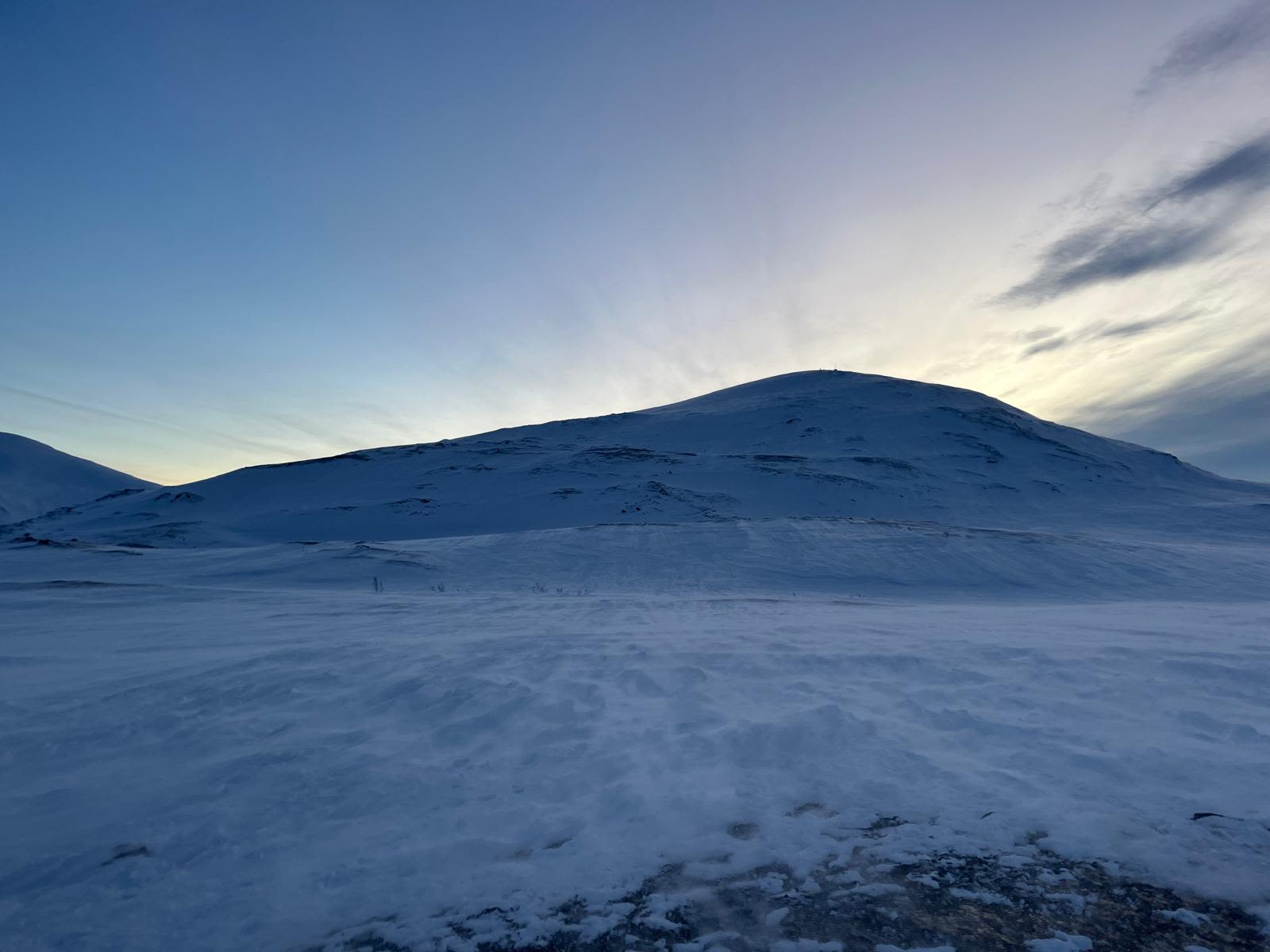 De poolnacht op een berg nabij Tromso.