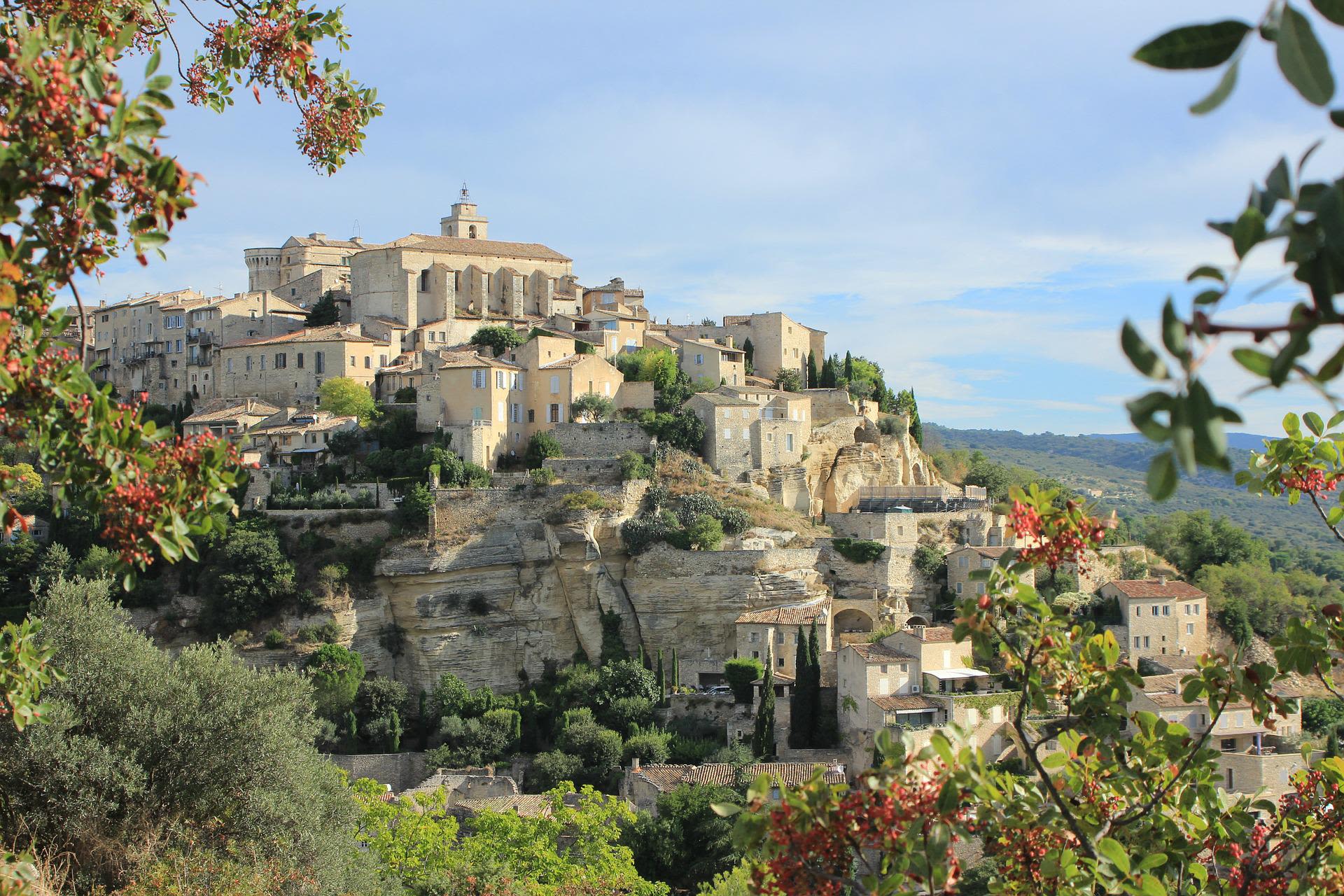 Gordes, Provence. Foto: Neil Gibbons via Pixabay.