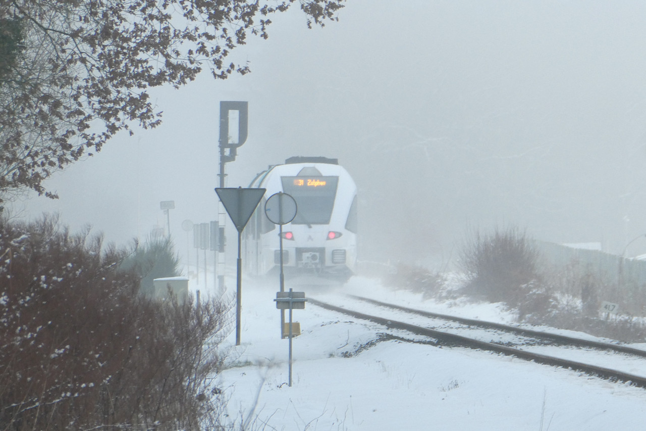 Live-blog sneeuwbuien: aanhoudende gladheid, geleidelijk minder buien