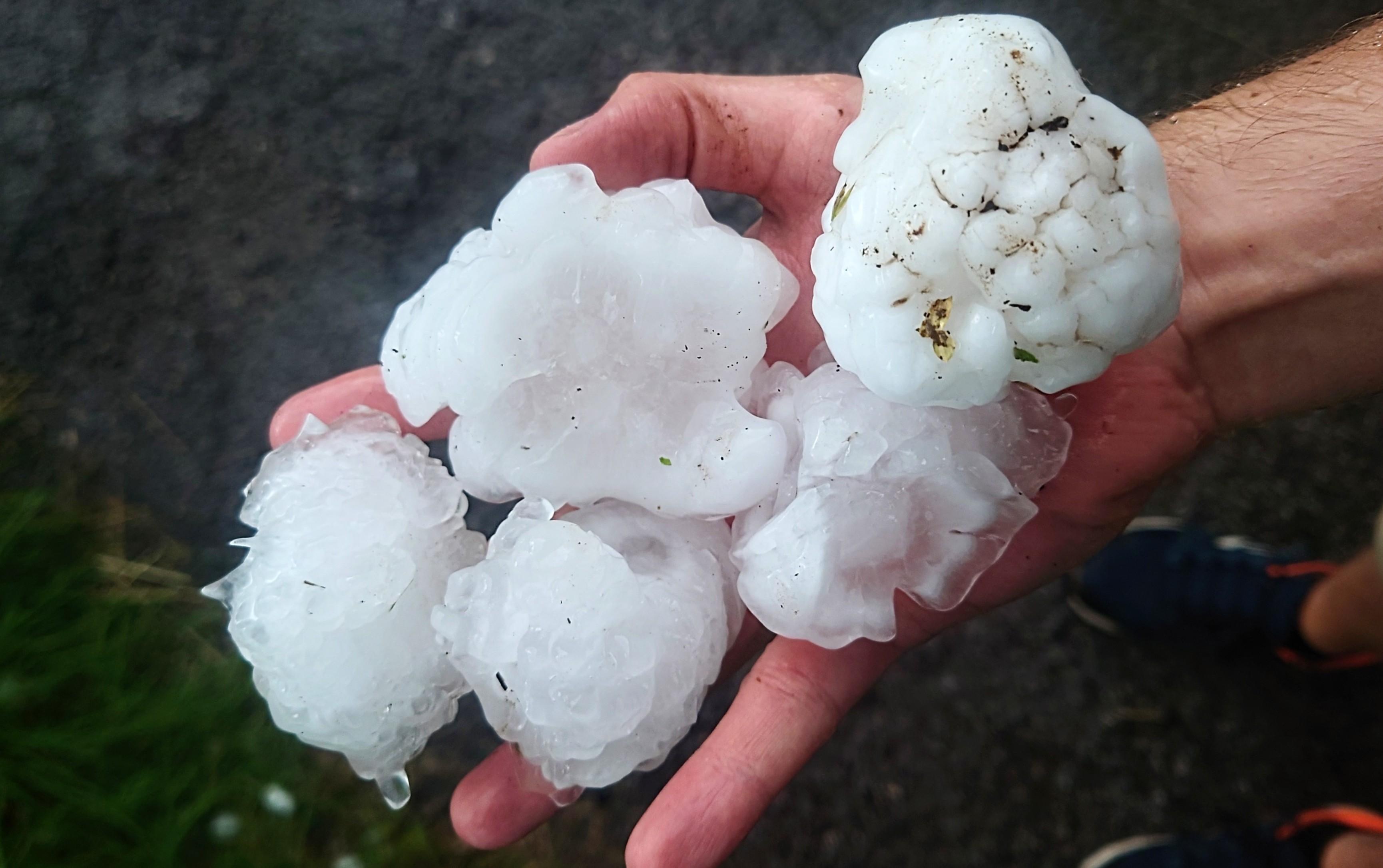 Zo ontstaat hagel, wanneer kun je grote hagelstenen verwachten?