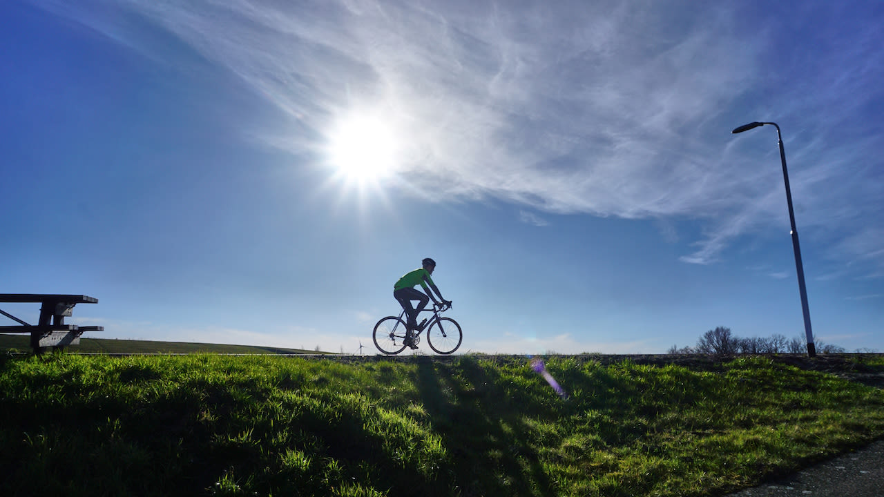 Zon en sluierwolken. Foto: Kees Jak