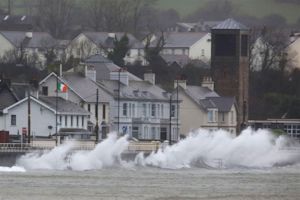 Grootschalige stroomuitval in Ierland door storm Éowyn