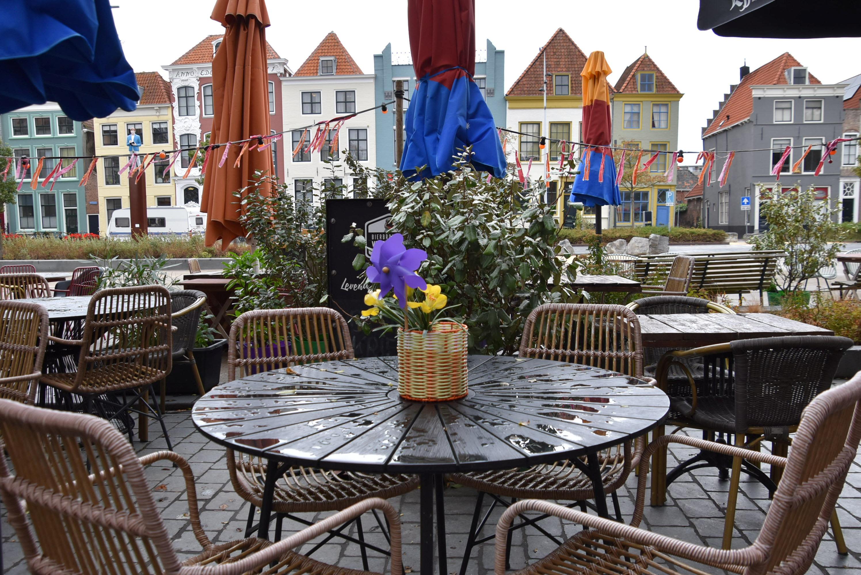 Geen goed moment voor een terras. Foto: Anne-Marie van Iersel