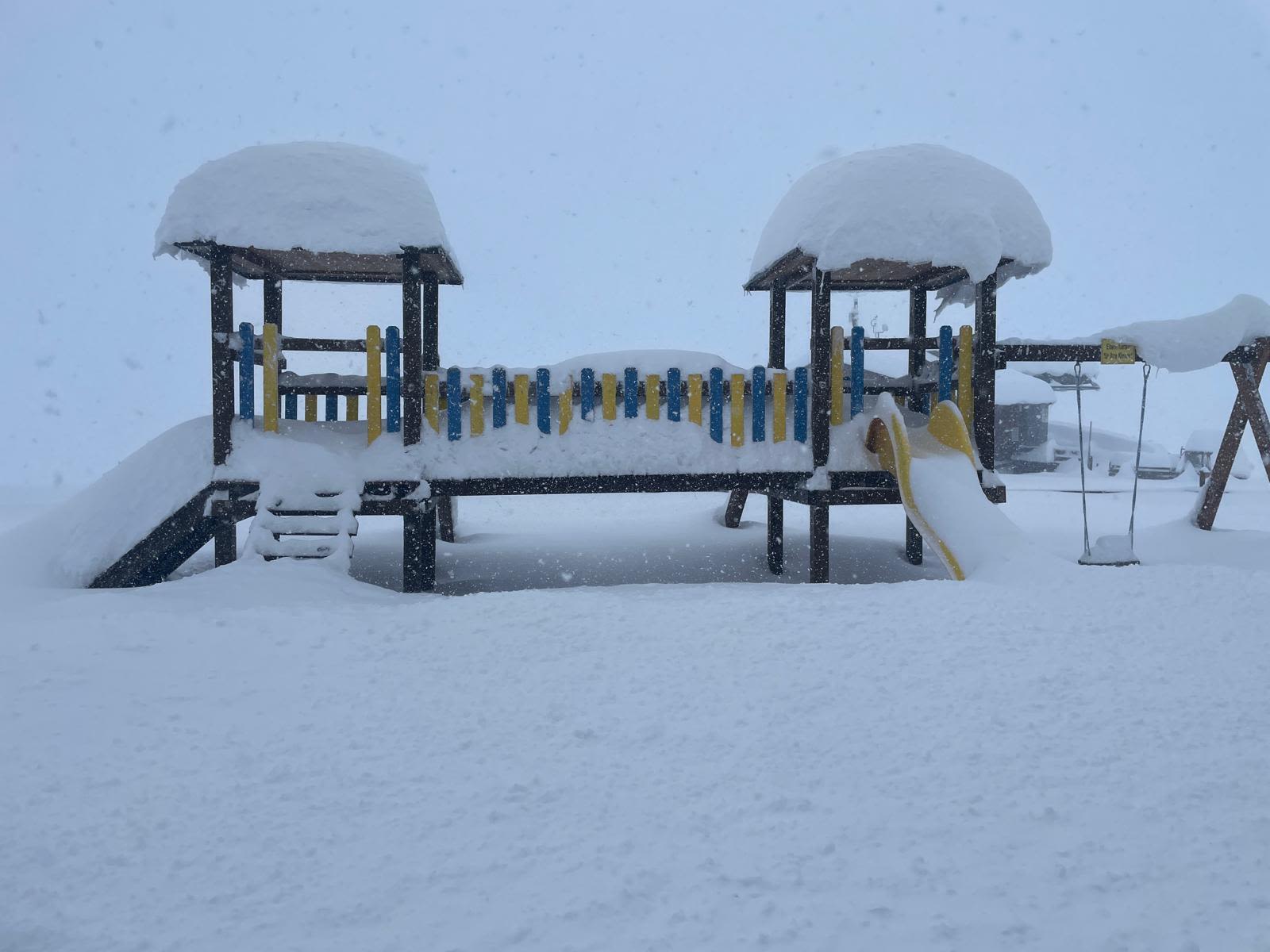 Veel sneeuw in Westendorf, Oostenrijk! Foto: Esther van der Meer