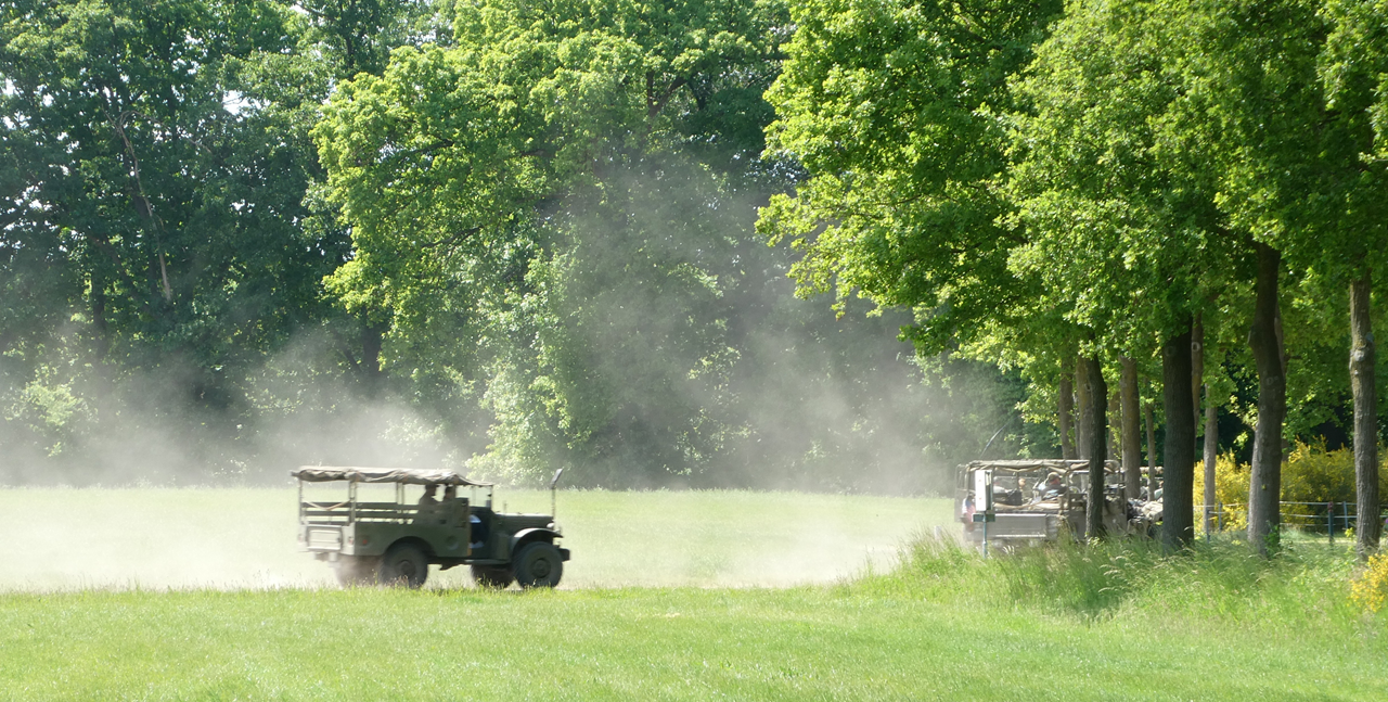 Het is kurkdroog en een buitje tegen het stof is welkom. Foto: Willy Bonnink-Naves