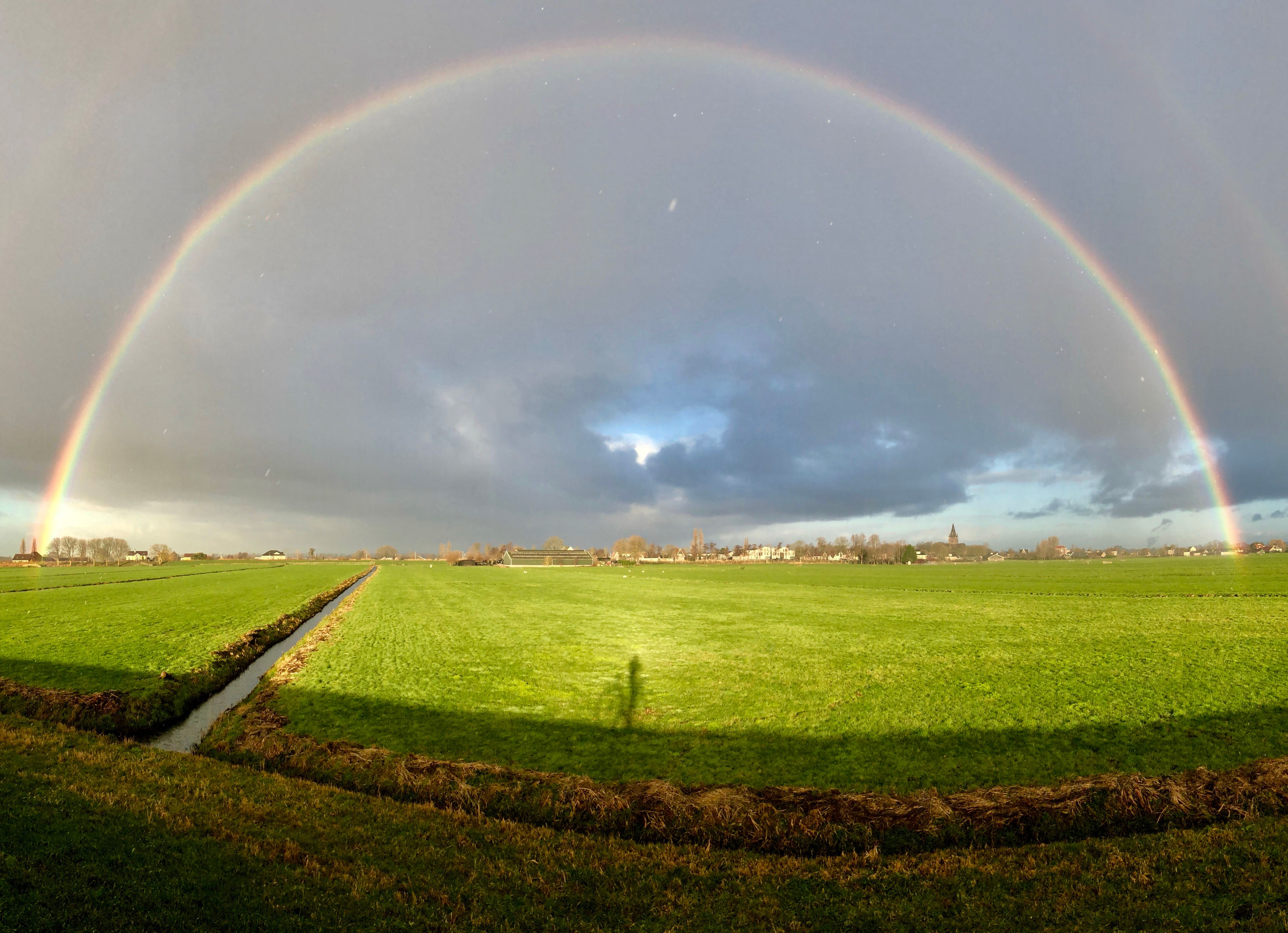 Het zou goed kunnen dat je een regenboog krijgt te zien. Foto: Joël Benamara.