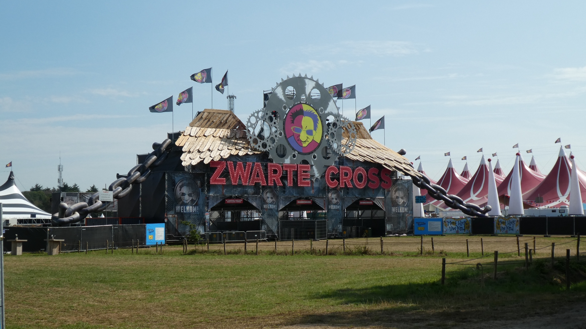 Tijdens de eerste dagen van de Zwarte Cross wordt het vrij zonnig en zomers warm. Foto: Willy Bonnink-Naves