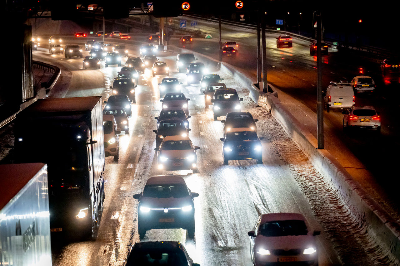 Gladheid op de snelweg. Foto: ANP / Robin Utrecht. 