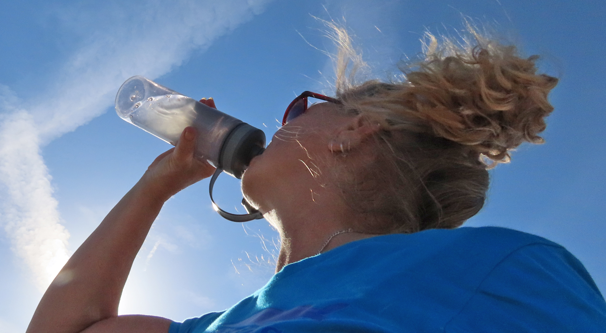 Voldoende drinken op een hete zomerdag. Foto: Gieny Westra