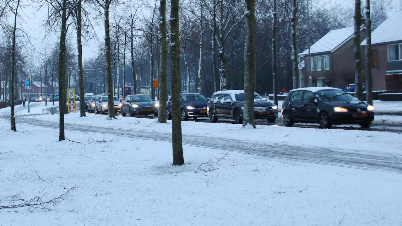 Sneeuw op de weg. Foto: Peter van der Schoot