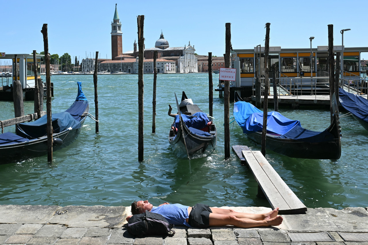 Extreme hittegolf teistert Zuid-Europa 