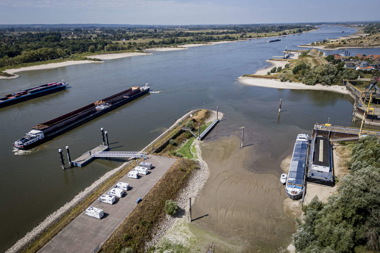 Waterpeil Rijn op laagste punt ooit gemeten door droogte