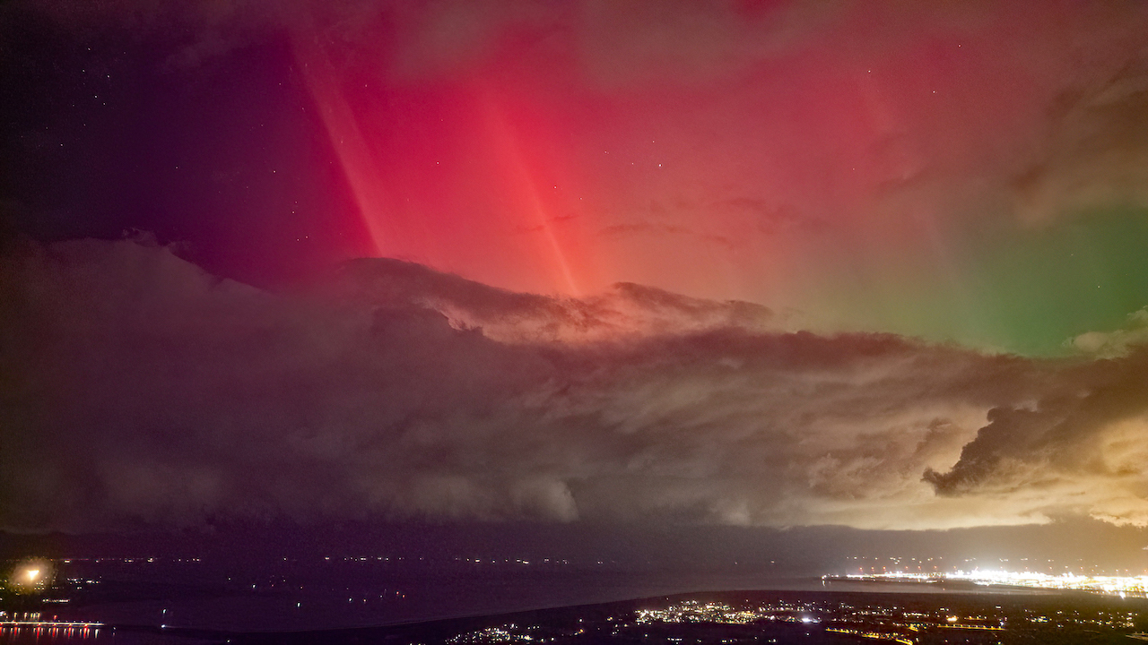 Noorderlicht vanuit de lucht. Foto: Simone Genna Wiersma.