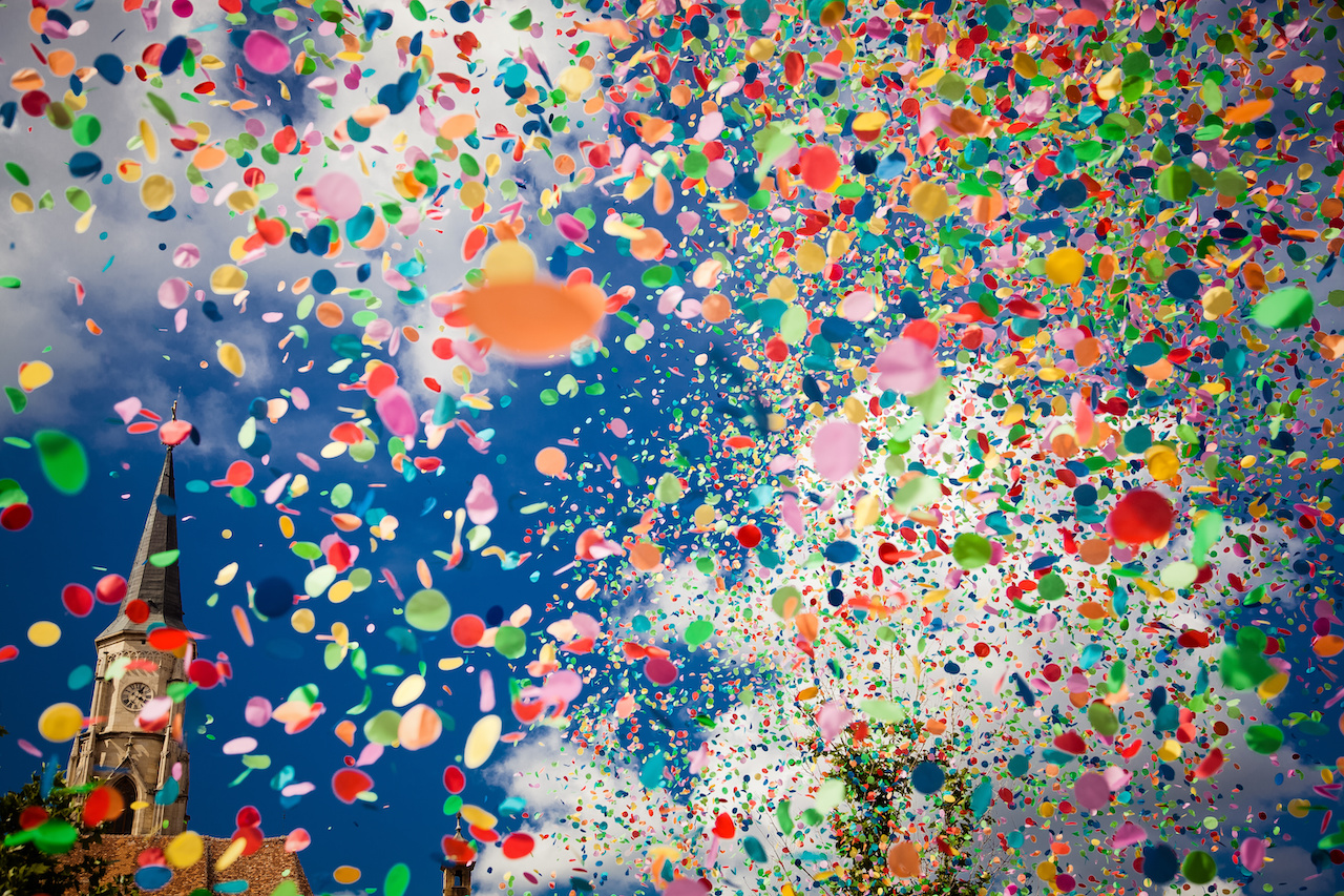 Blauwe lucht en confetti: een plaatje dat aankomend weekendeinde goed mogelijk is! Foto: Adobe Stock / Melinda Nagy