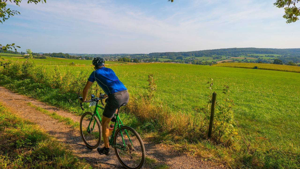 Heerlijk zomerweer om een rondje te gaan fietsen. Foto: Adobe Stock / Naj