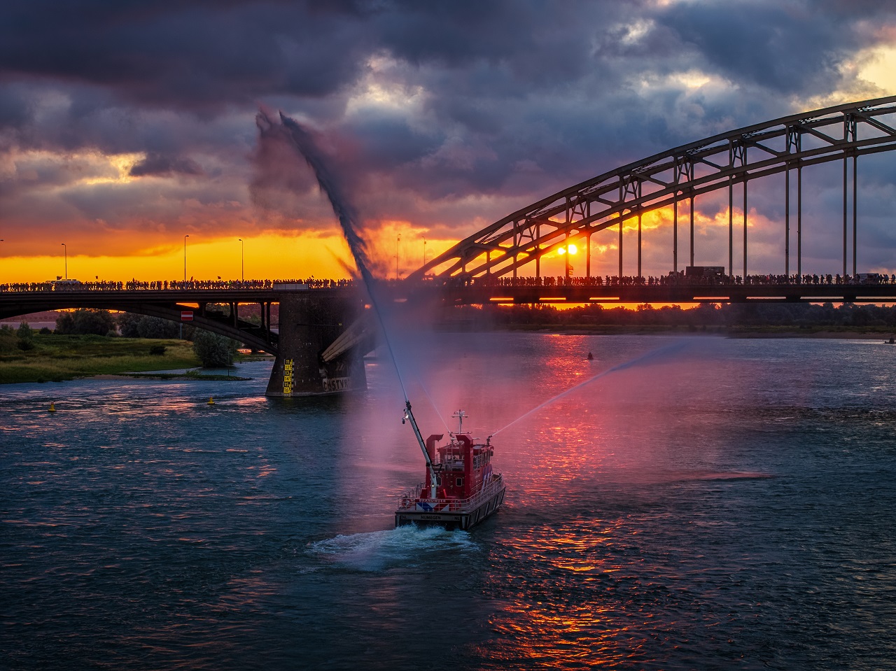 Fraaie zonsopkomst bij de 4Daagse. Foto: Paul Beckers.