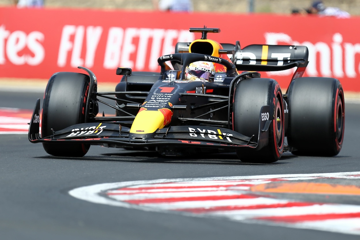 Max Verstappen van Red Bull Racing tijdens de F1 Grand Prix. Foto: AdobeStock / Marco Canoniero/Wirestock Creators