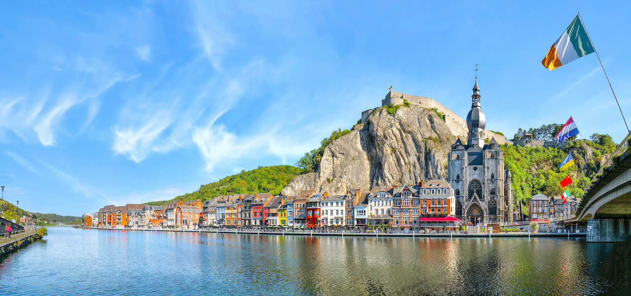 De maas bij Dinant, België. Foto: Adobe Stock / Comofoto.