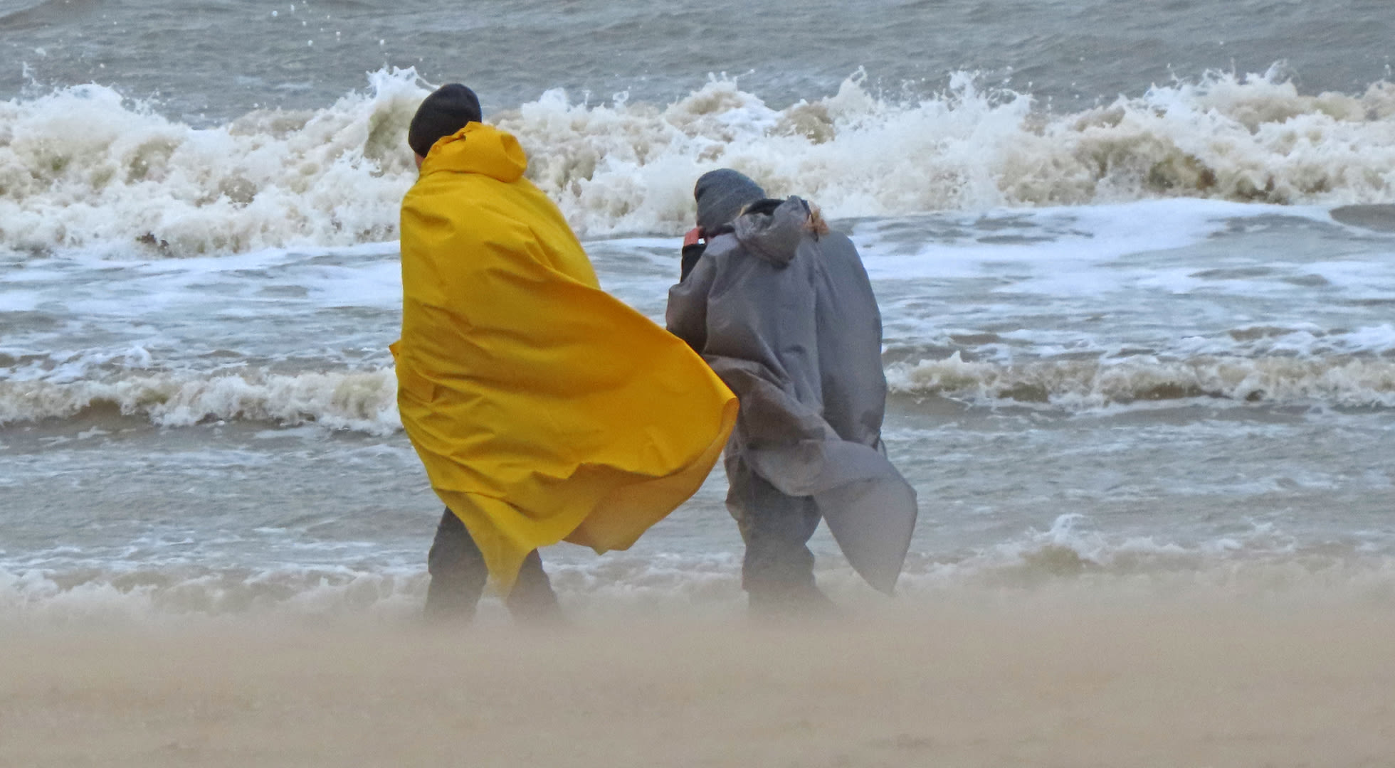 Stormachtige omstandigheden in Katwijk aan Zee. Foto: Gieny Westra