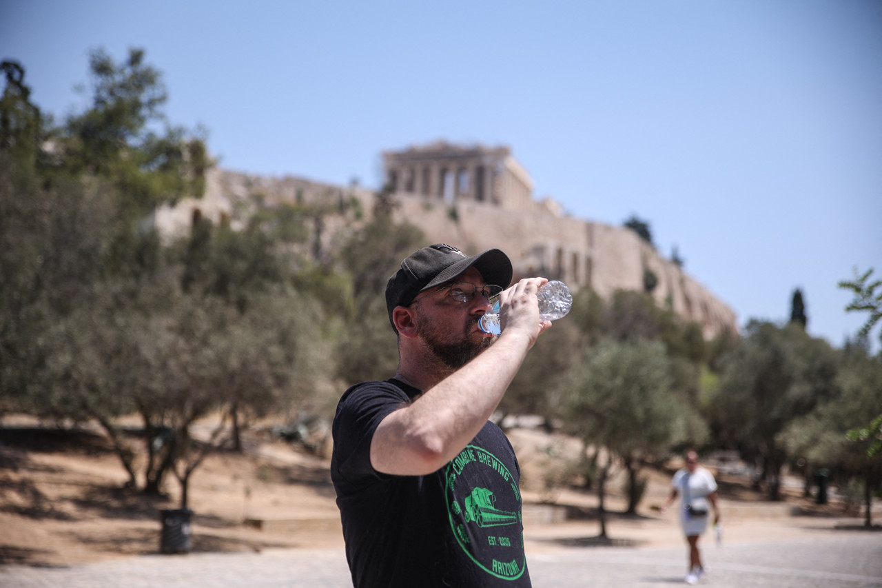 Eerste hittegolf van het jaar in Cyprus en Griekenland