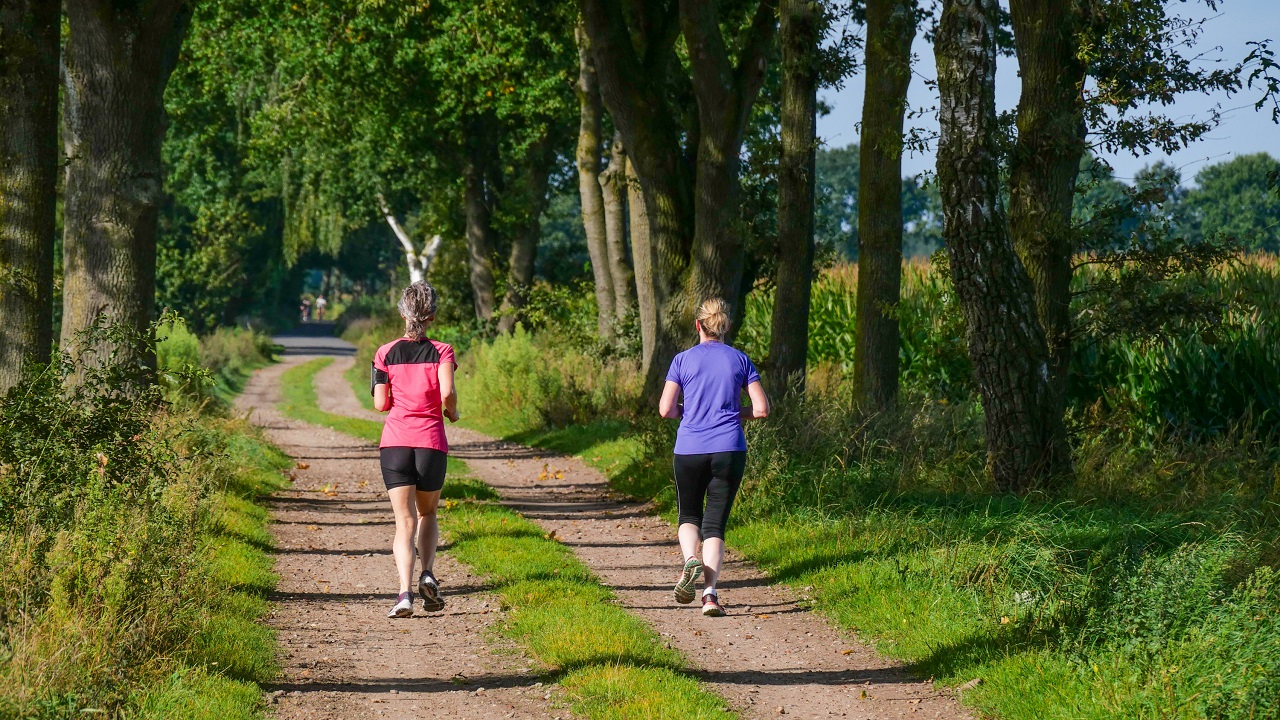 In de vroege ochtend of in de avond sporten; wanneer eet je dan?