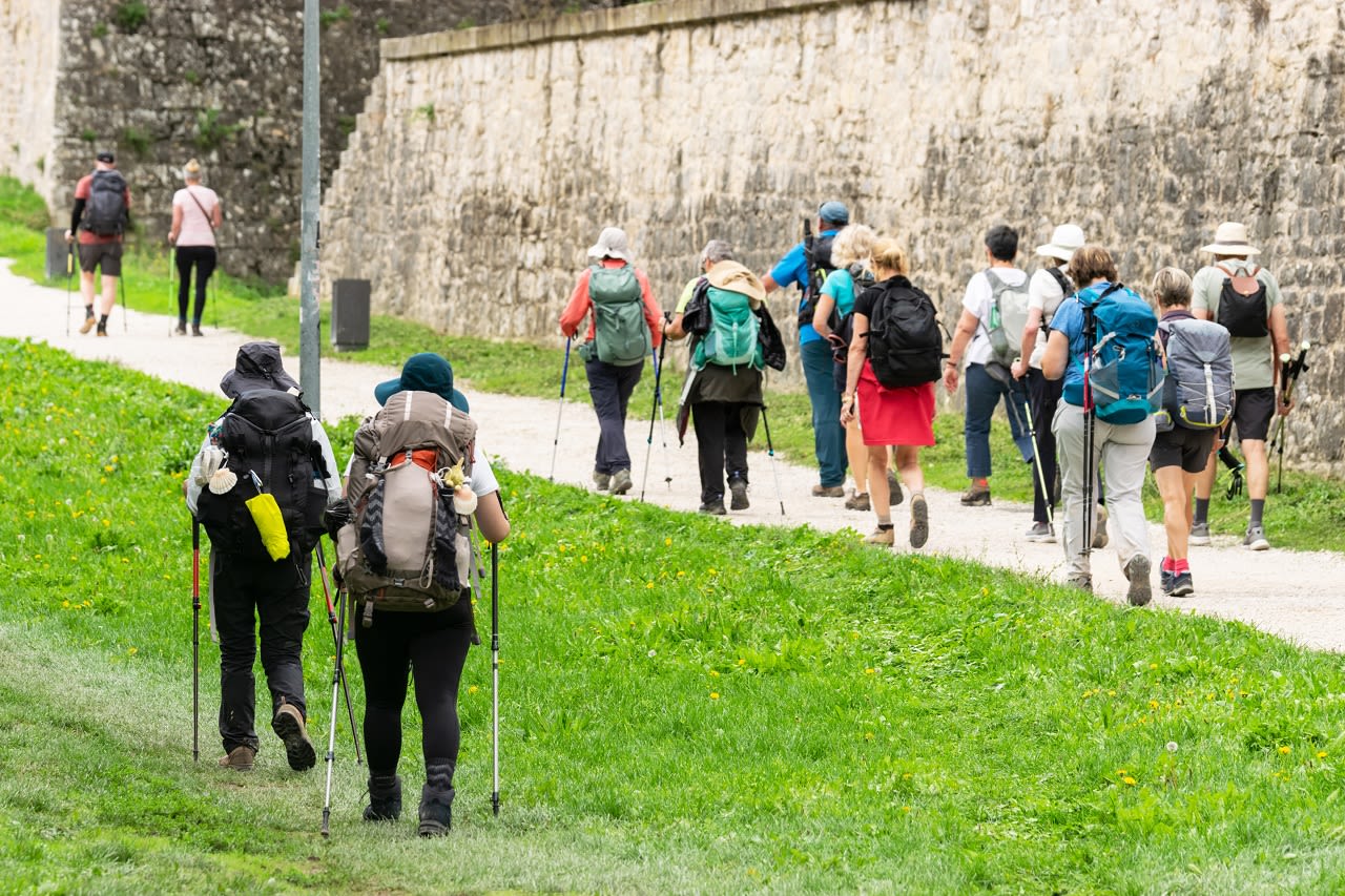 Pelgrimstocht Pamplona. Foto: Adobe Stock / Néstor MN