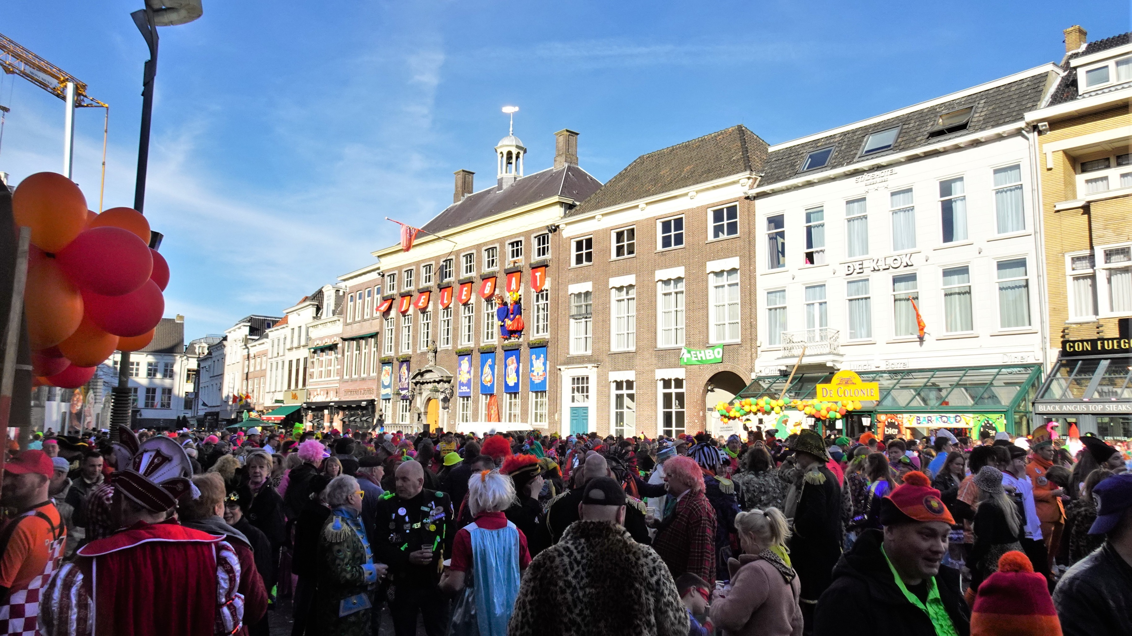 Vriendelijke carnavalsdagen komst. Foto: Henk Voermans