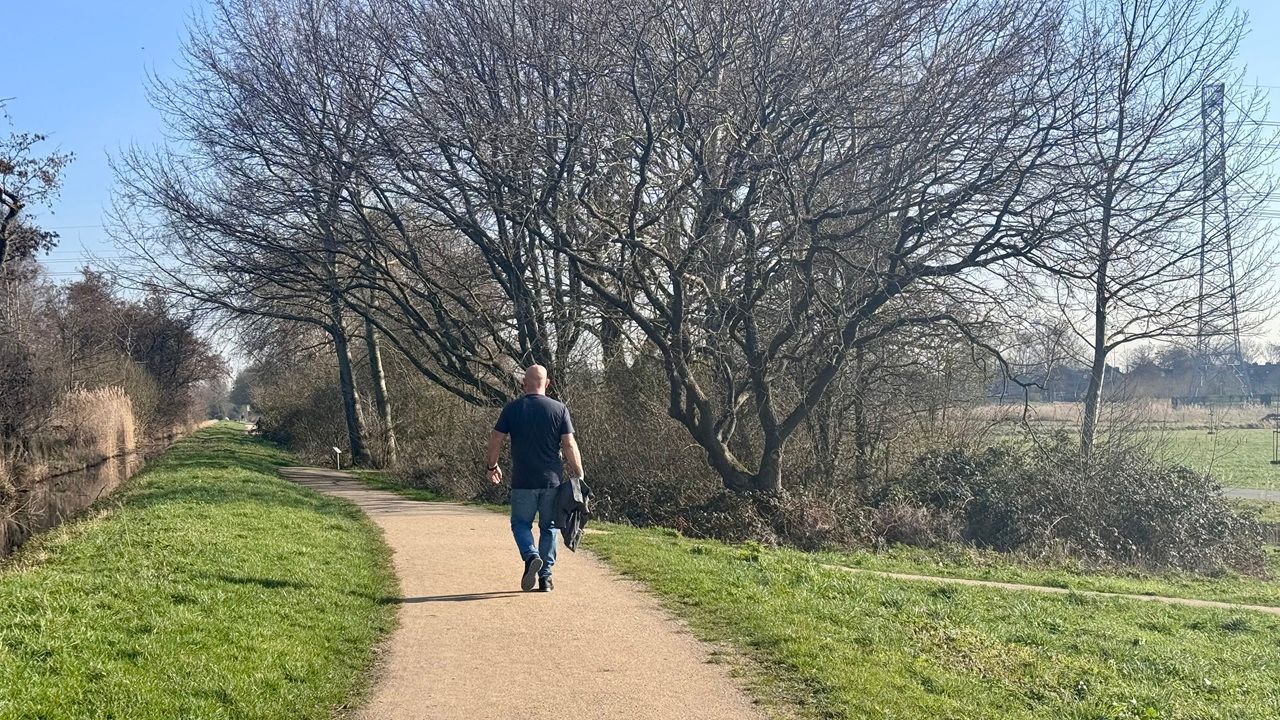 Wandelen zonder jas op deze zachte woensdag. Foto: Jolanda Bakker